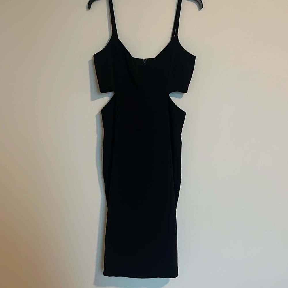 Laundry by Shelli Segal Cutout Cocktail Dress